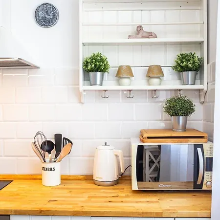 Apartment Ferienwohnung Fuer 4 Personen Ca 70 Qm In Split, Dalmatien Mitteldalmatien