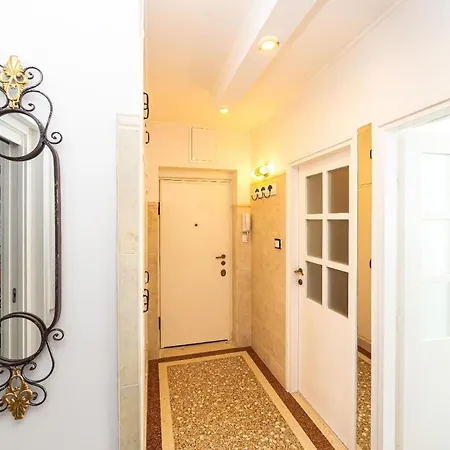 Ferienwohnung Fuer 4 Personen Ca 70 Qm In Split, Dalmatien Mitteldalmatien 公寓