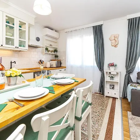 Ferienwohnung Fuer 4 Personen Ca 70 Qm In Split, Dalmatien Mitteldalmatien 斯普利特